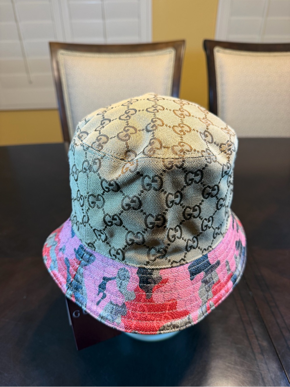 New Authentic Gucci GG Supreme Logo Pink Camo Bucket Hat Tan Size XL - Picture 3 of 16